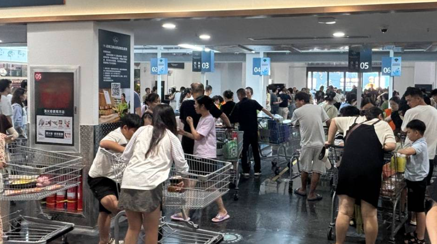 热度不减！武商江豚会员店激活庙山片区消费需求